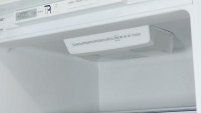 Kühlschrank bleibt dunkel - Lampe wechseln (Bosch / Siemens / Neff)