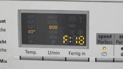 Waschmaschine Fehlermeldung F18 - Ablaufpumpe verstopft (Siemens)