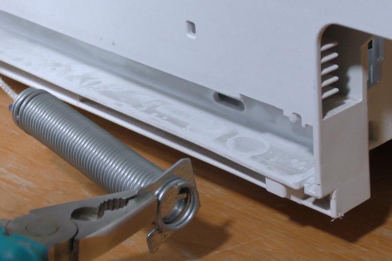 Geschirrspüler Tür fällt runter - Seilzug Reparatursatz einbauen (Bosch / Siemens / Neff)