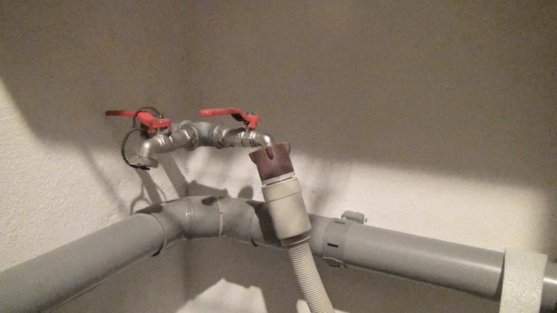 Waschmaschine vom Wasser abschließen 1