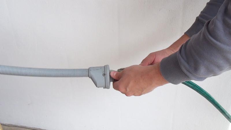 Waschmaschine vom Wasseranschluß trennen Waschmaschine vom Wasseranschluß trennen