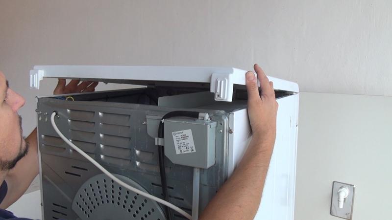 Gerätedeckel öffnen Gerätedeckel öffnen