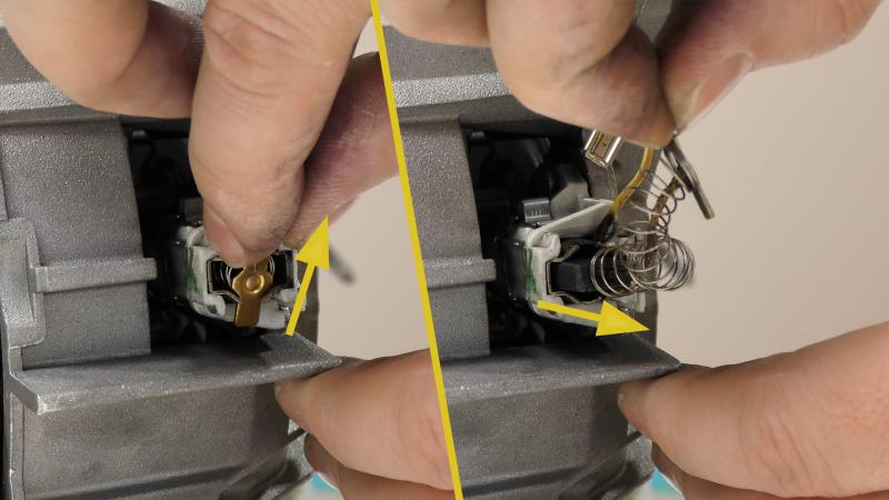 Alte Motorkohle ausbauen