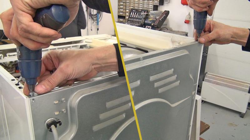 Obere Schrauben der hinteren Geräteabdeckung entfernen Obere Schrauben der hinteren Geräteabdeckung entfernen