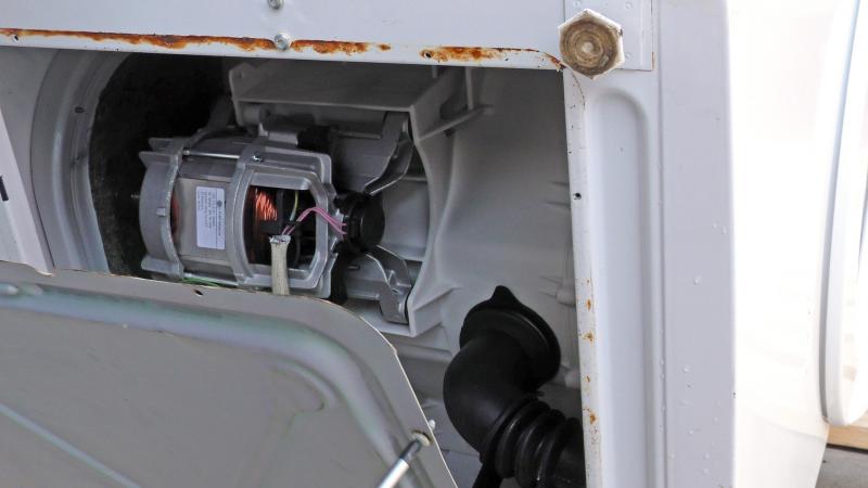 Geräteboden abnehmen Geräteboden abnehmen