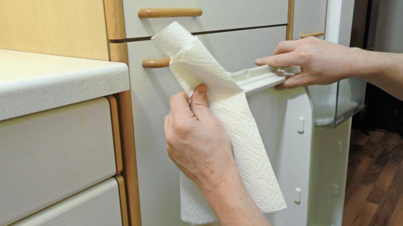 Kühlschrankverkleidung reinigen Kühlschrankverkleidung reinigen