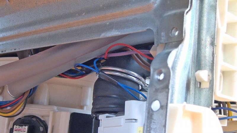 Auf die Kabel aufpassen