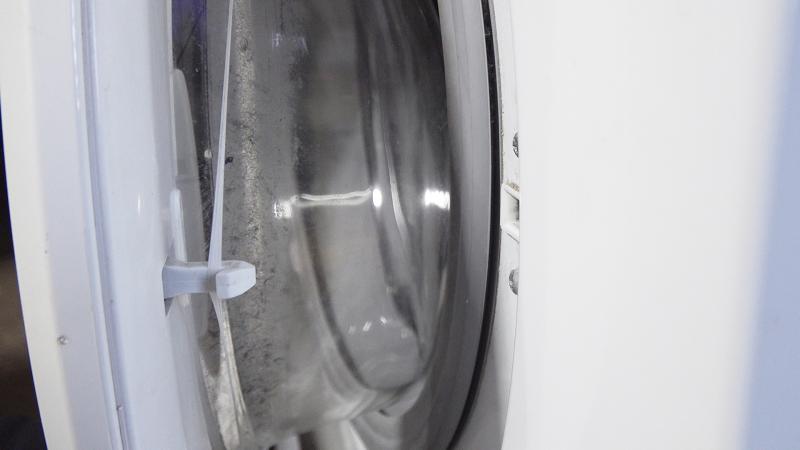 Haken zeigt nach außen