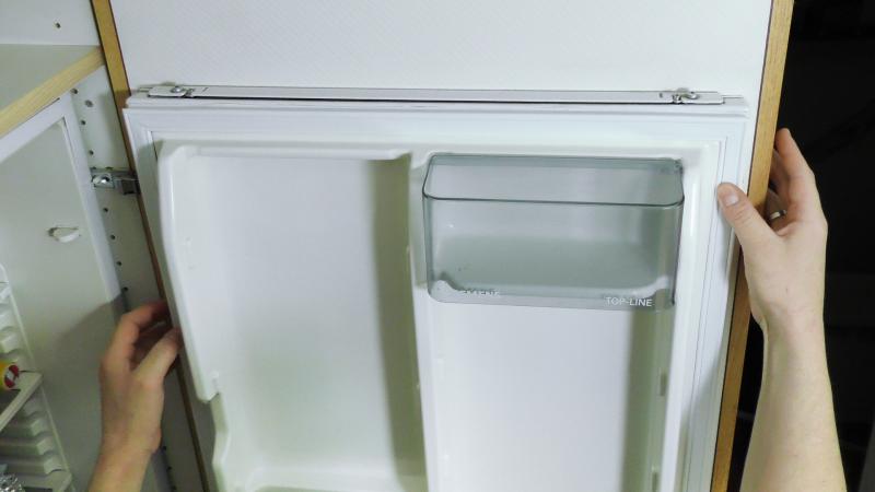 Sitz der neuen Türdichtung überprüfen Sitz der neuen Türdichtung überprüfen