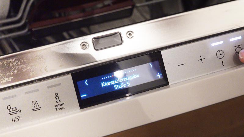 Klarspüler bei moderen Spülmaschinen einstellen Klarspüler bei moderen Spülmaschinen einstellen