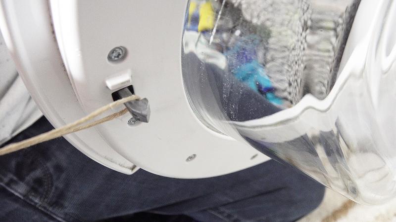 Geöffnete Waschmaschinentüre 