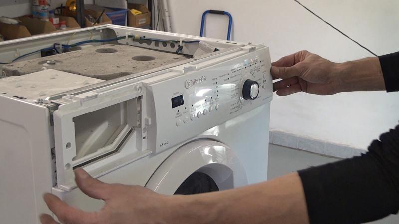 Waschmaschine l 228 uft aus T 252 rdichtung wechseln Bauknecht 