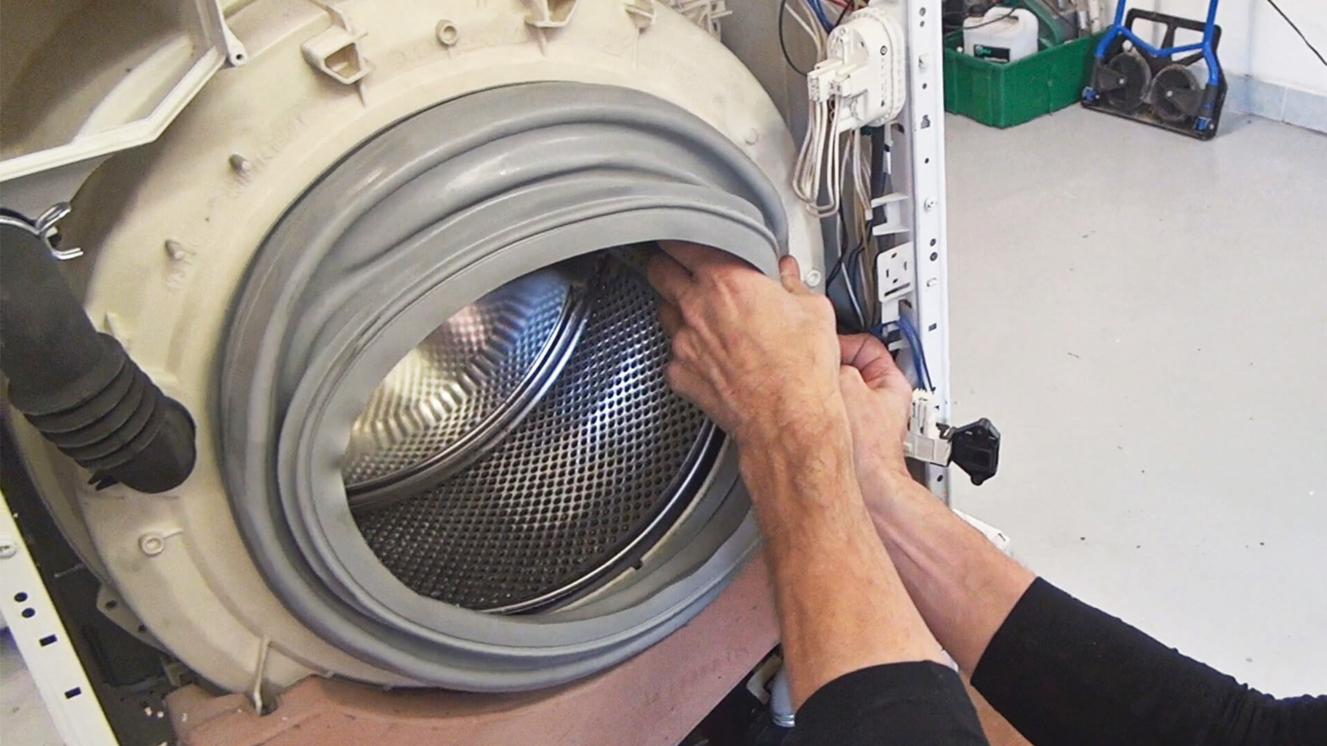Waschmaschine l uft aus  T rdichtung wechseln Bauknecht 